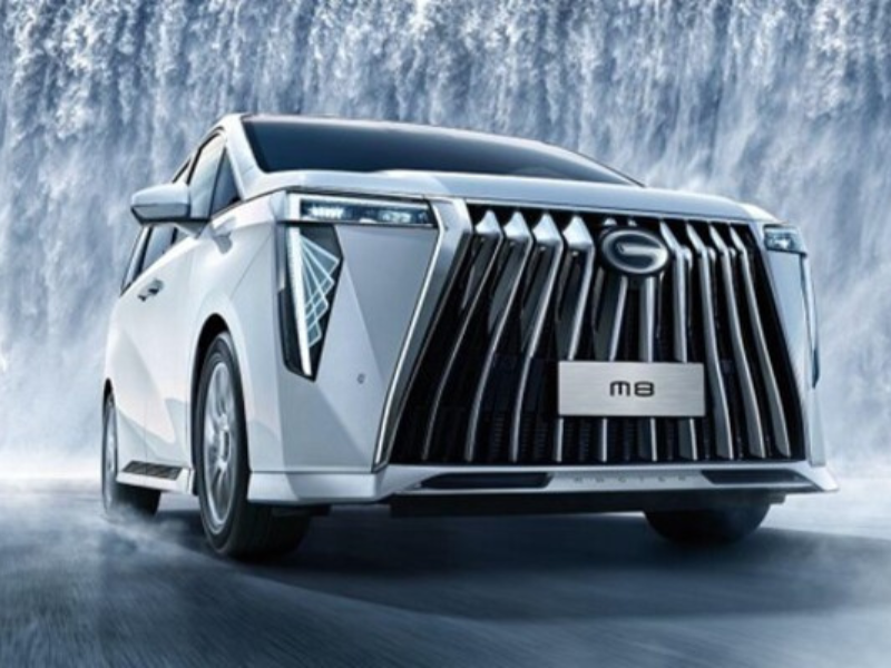 Monthly cost of owning a family car in Oman