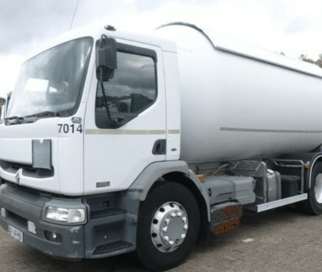 سيارة رينو بريميوم مستعملة للبيع بسعر 270.19 جنيه إسترليني